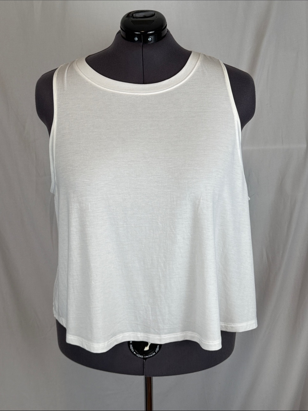 Women's Old Navy Active White Racerback Workout Tank Top Plus Size 3X NWT